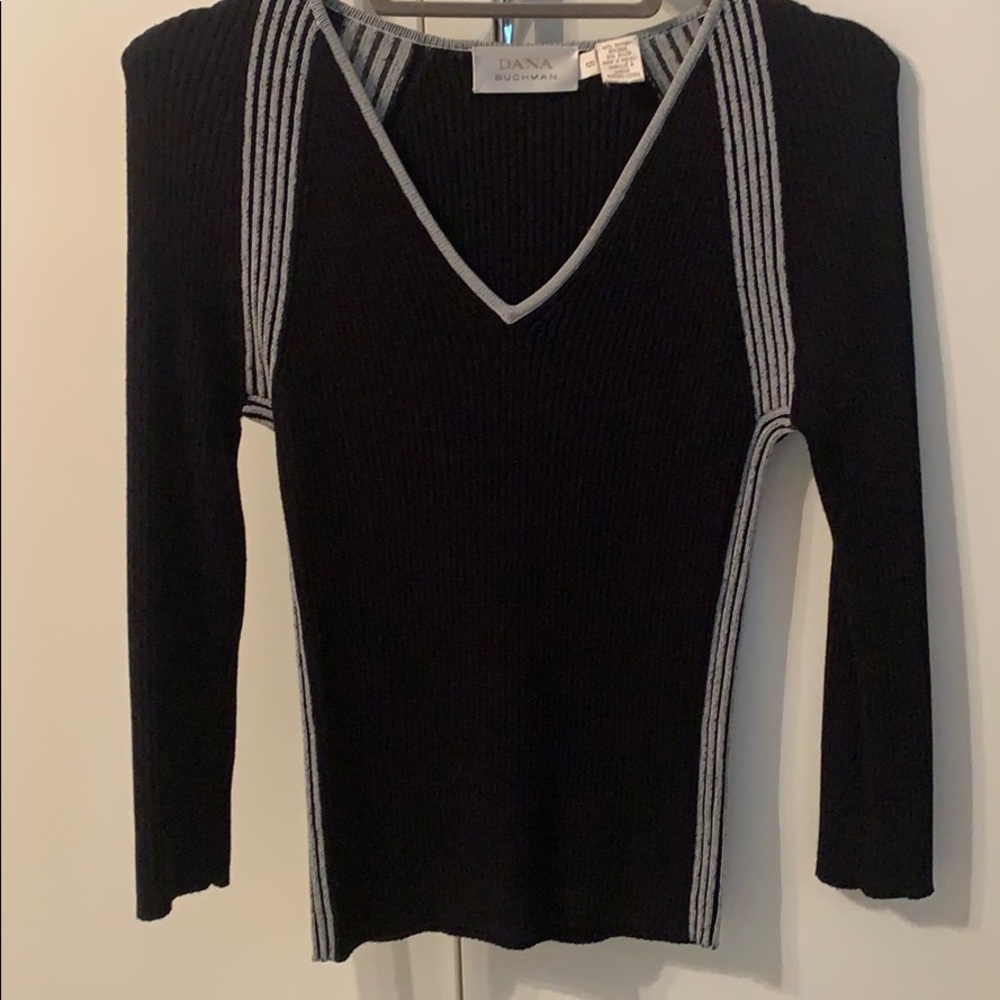 Sweater - Picture 3 of 4